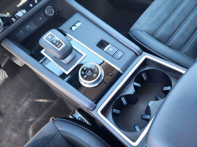 new 2025 Mitsubishi Outlander PHEV car, priced at $37,865