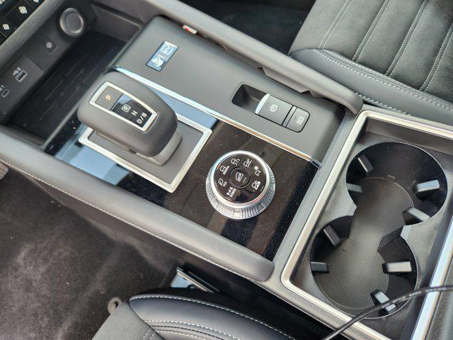 new 2025 Mitsubishi Outlander PHEV car, priced at $40,275