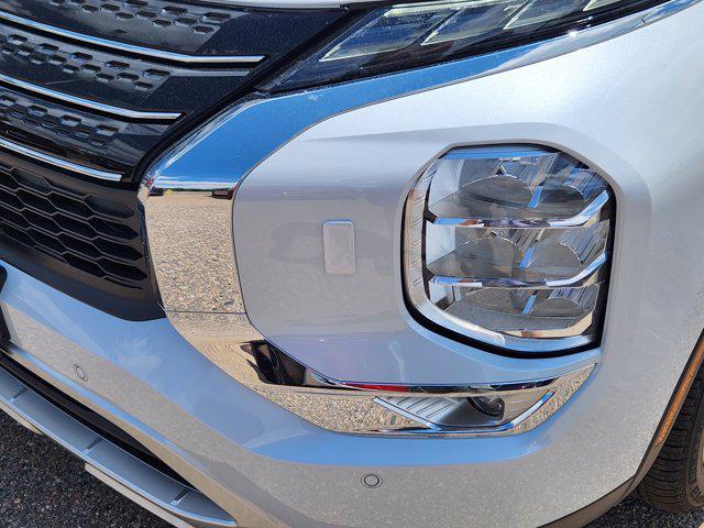 new 2025 Mitsubishi Outlander PHEV car, priced at $40,275