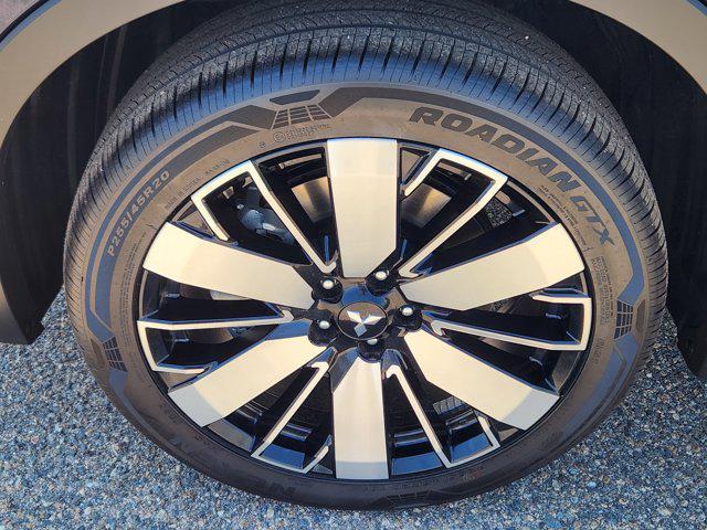 new 2025 Mitsubishi Outlander car, priced at $35,100