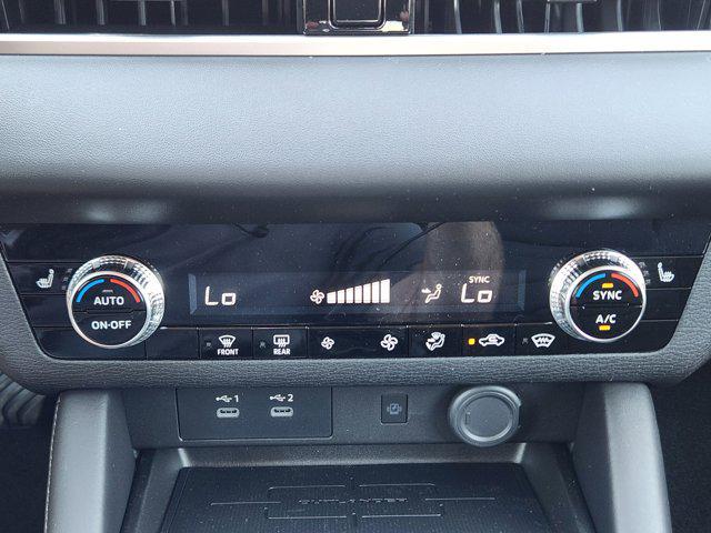 new 2025 Mitsubishi Outlander car, priced at $35,100