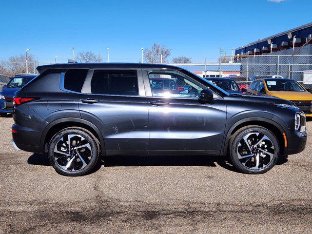 new 2024 Mitsubishi Outlander car, priced at $34,090