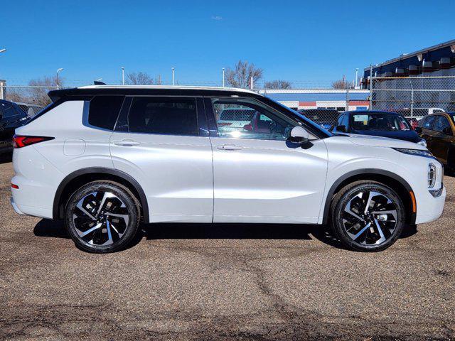 new 2024 Mitsubishi Outlander car, priced at $38,475