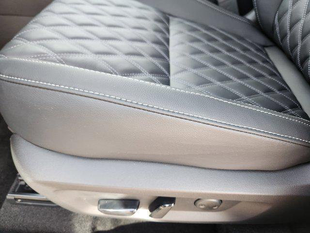 new 2025 Mitsubishi Outlander PHEV car, priced at $41,130