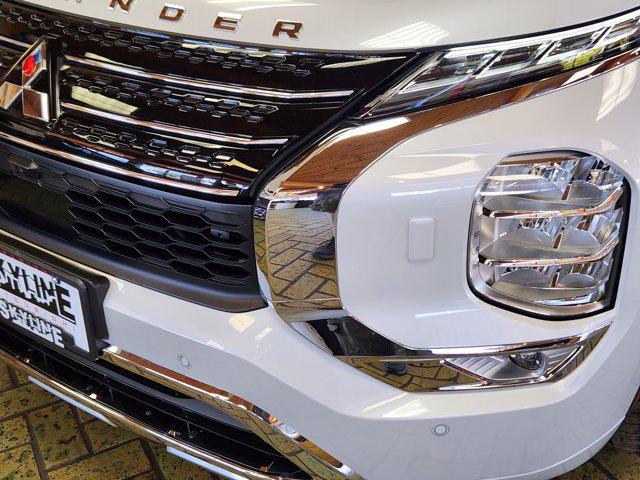 new 2025 Mitsubishi Outlander PHEV car, priced at $40,480