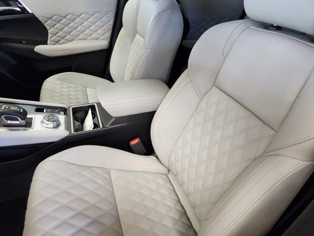 new 2025 Mitsubishi Outlander PHEV car, priced at $40,480