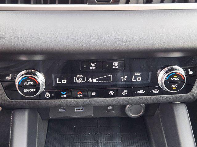 new 2025 Mitsubishi Outlander PHEV car, priced at $44,190