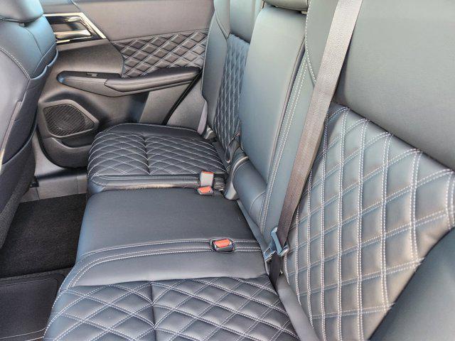 new 2025 Mitsubishi Outlander PHEV car, priced at $41,725