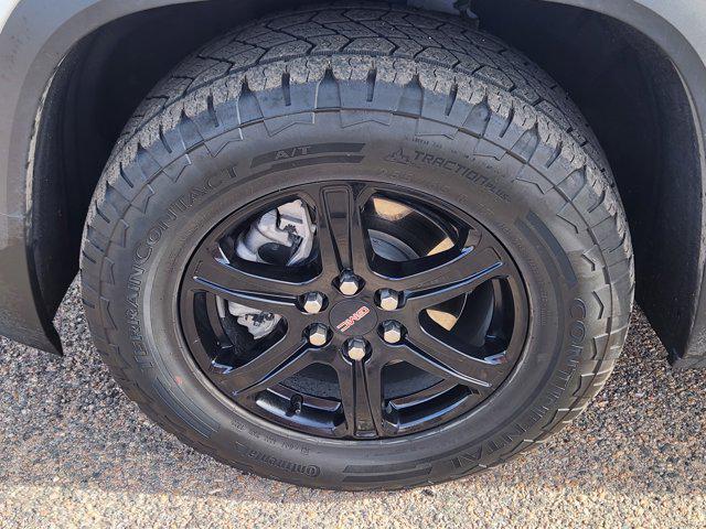 used 2022 GMC Acadia car, priced at $28,401