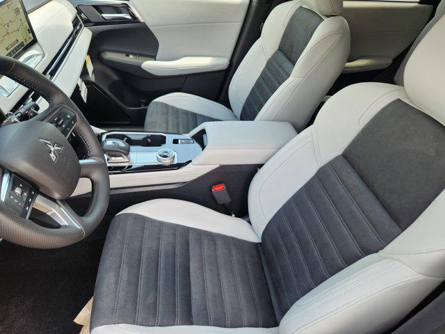 new 2025 Mitsubishi Outlander car, priced at $36,785