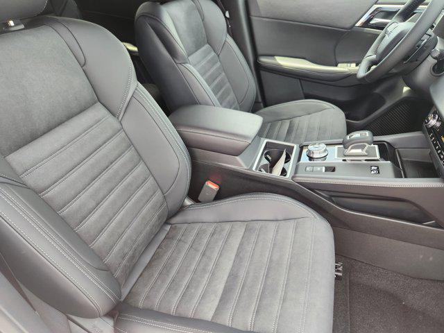 new 2025 Mitsubishi Outlander PHEV car, priced at $36,610