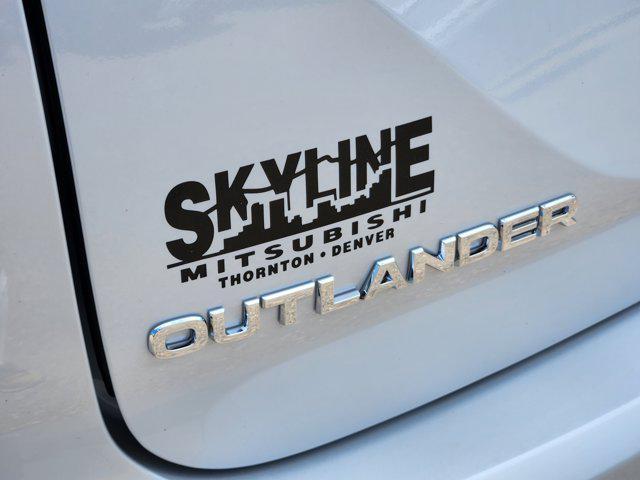 new 2025 Mitsubishi Outlander car, priced at $43,645