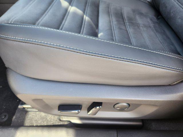 new 2025 Mitsubishi Outlander car, priced at $36,840