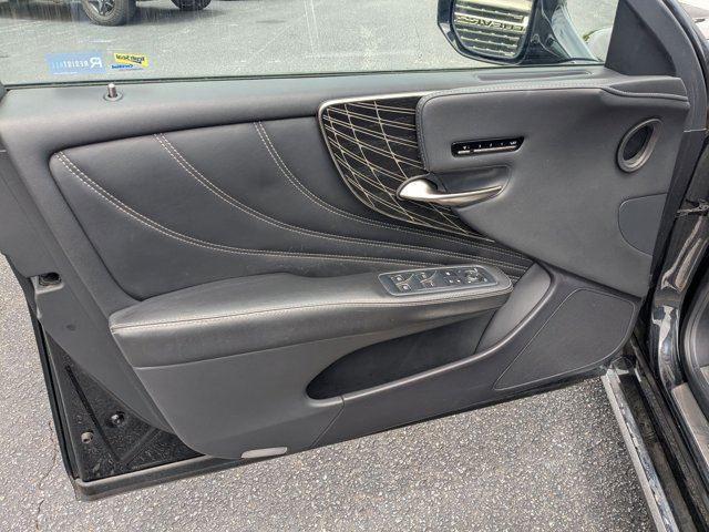used 2021 Lexus LS 500 car, priced at $50,498