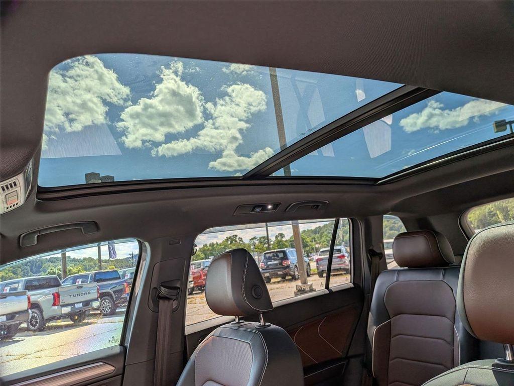 used 2024 Volkswagen Tiguan car, priced at $30,998