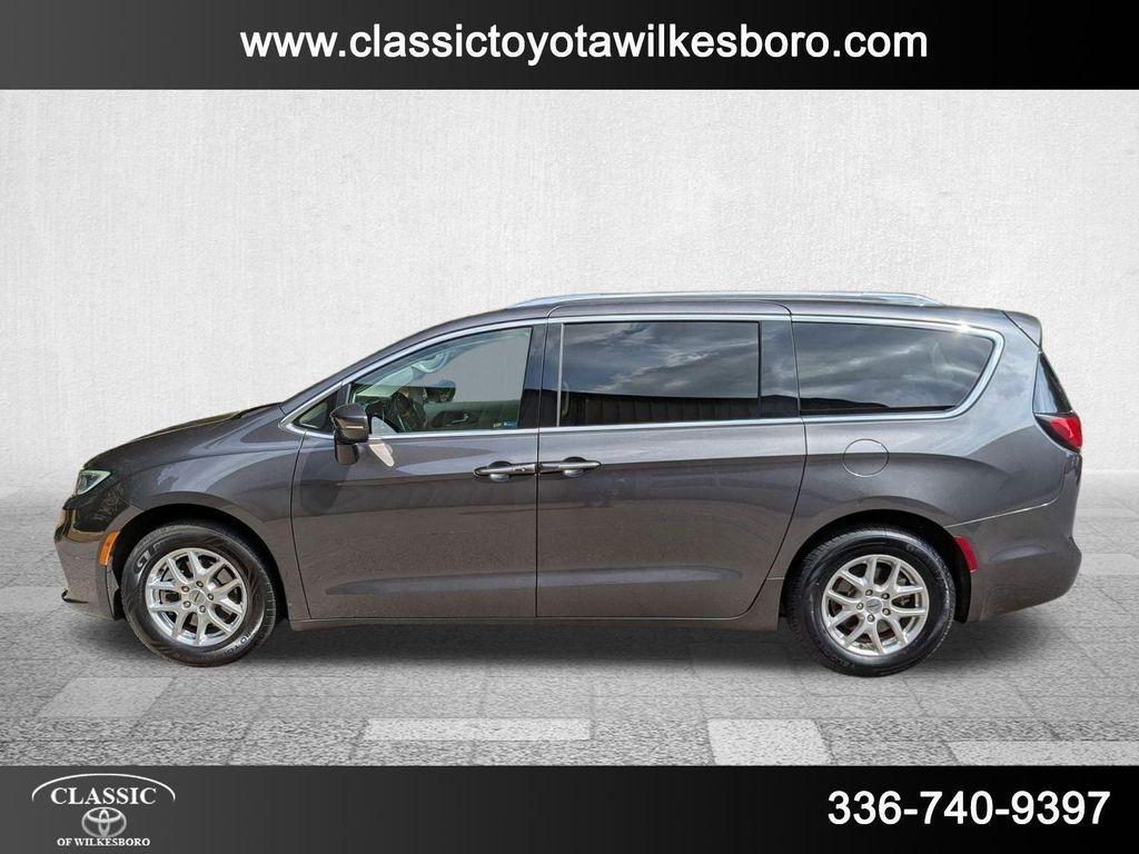 used 2021 Chrysler Pacifica car, priced at $18,798