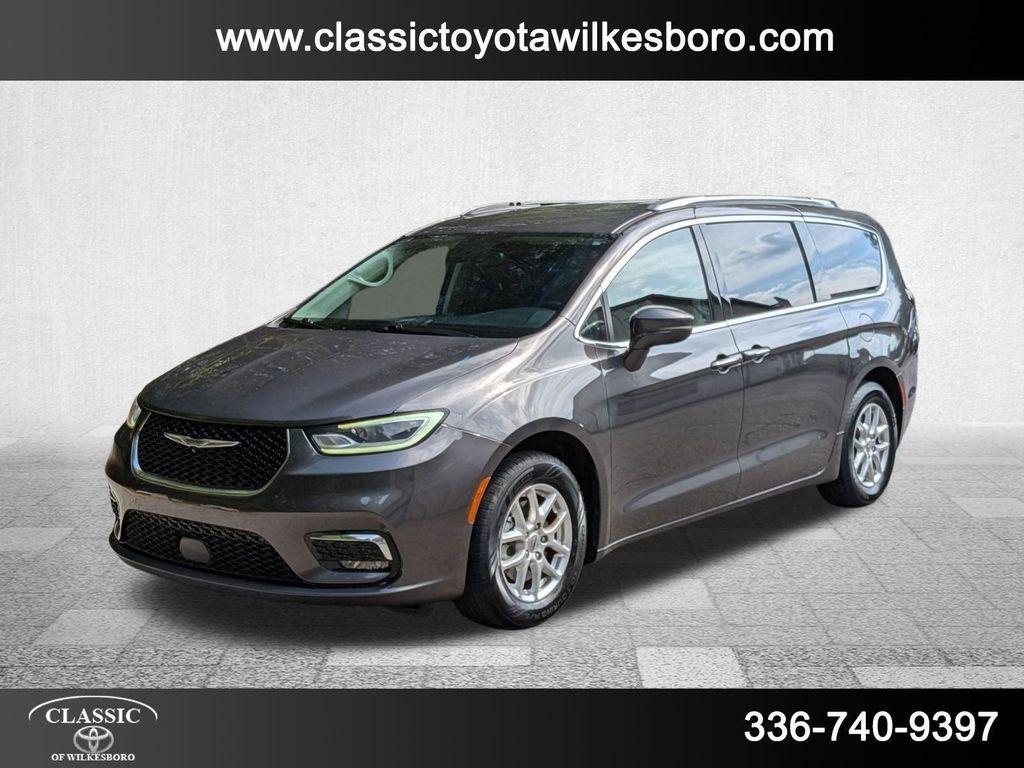 used 2021 Chrysler Pacifica car, priced at $18,798