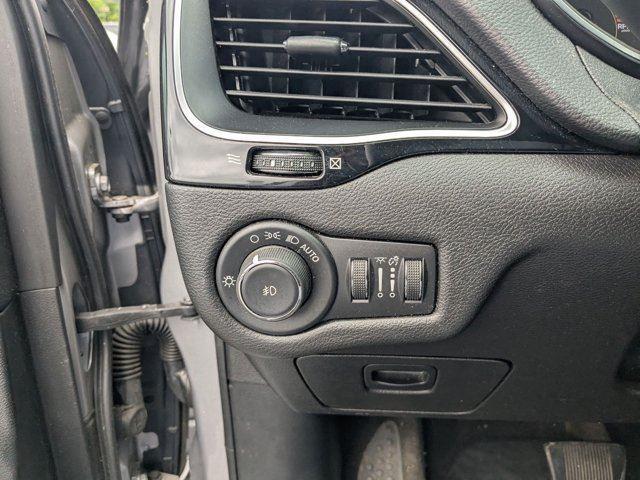used 2019 Jeep Cherokee car, priced at $16,498