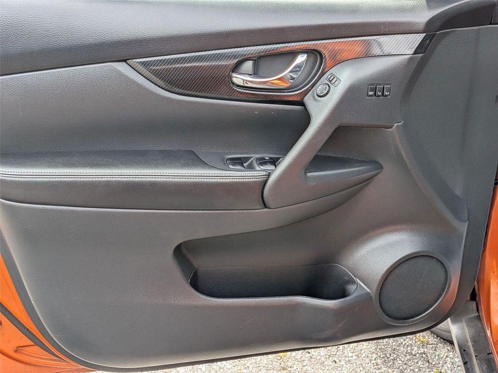 used 2019 Nissan Rogue car, priced at $19,798