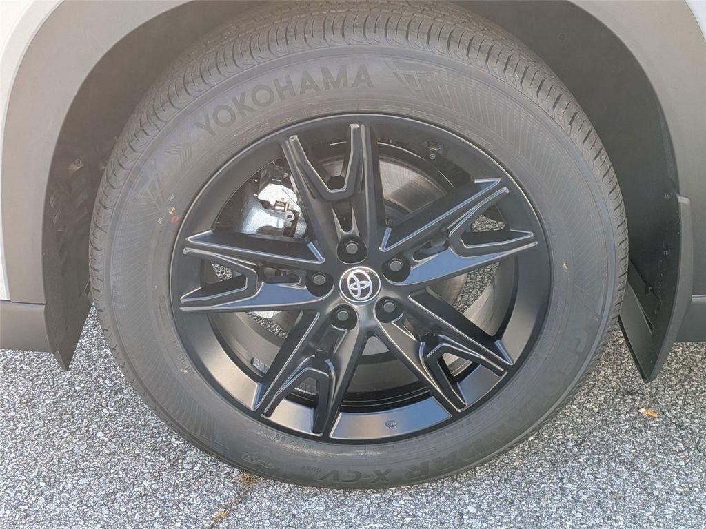 new 2026 Toyota Highlander Hybrid car, priced at $56,235