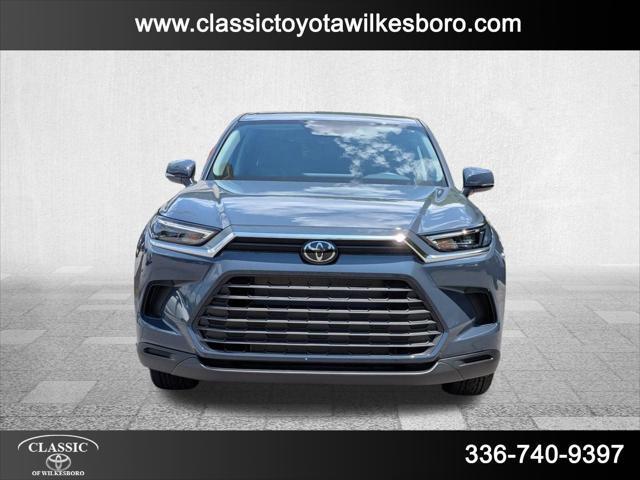 new 2025 Toyota Highlander car, priced at $46,780