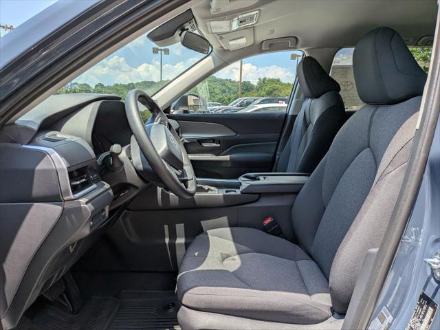 new 2025 Toyota Highlander car, priced at $46,780
