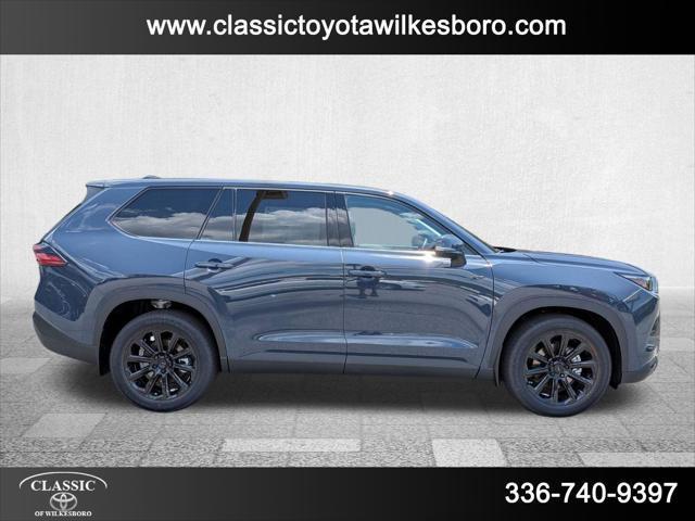 new 2025 Toyota Highlander car, priced at $46,780