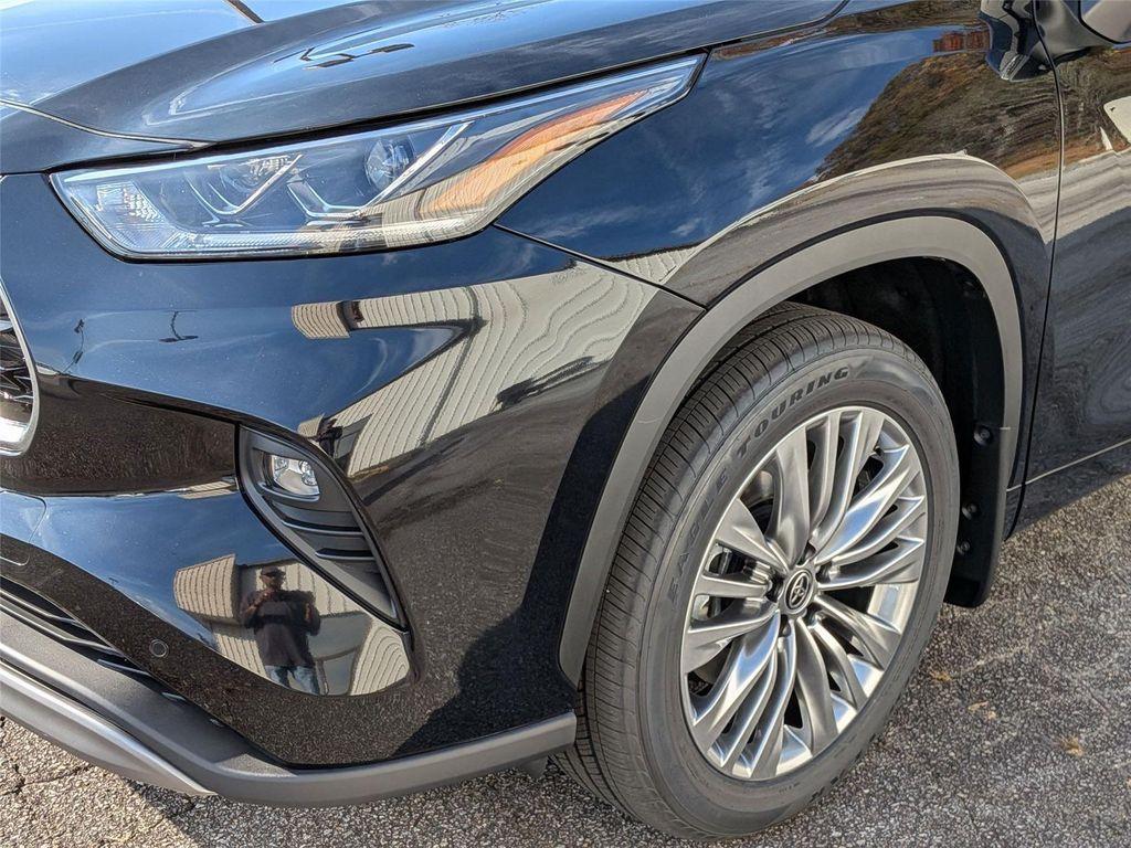 new 2026 Toyota Highlander car, priced at $55,122