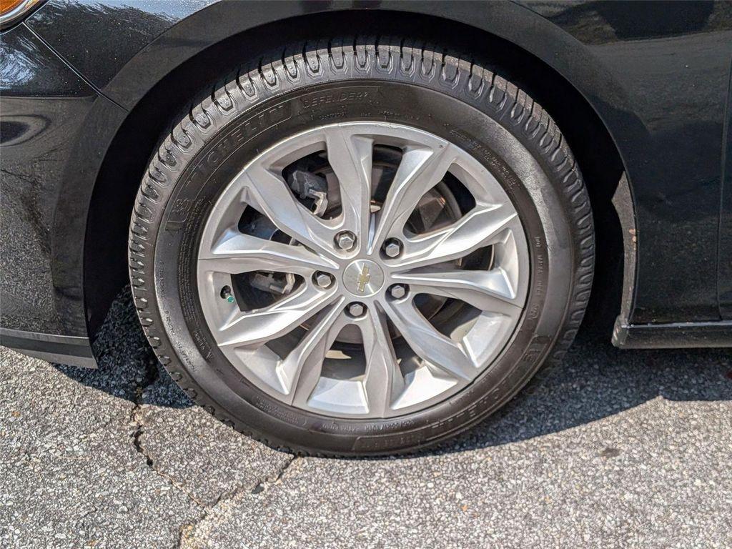 used 2020 Chevrolet Malibu car, priced at $10,498