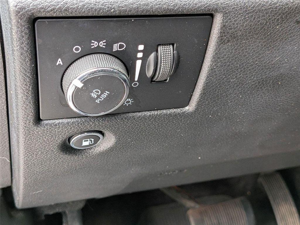 used 2018 Jeep Grand Cherokee car, priced at $15,998