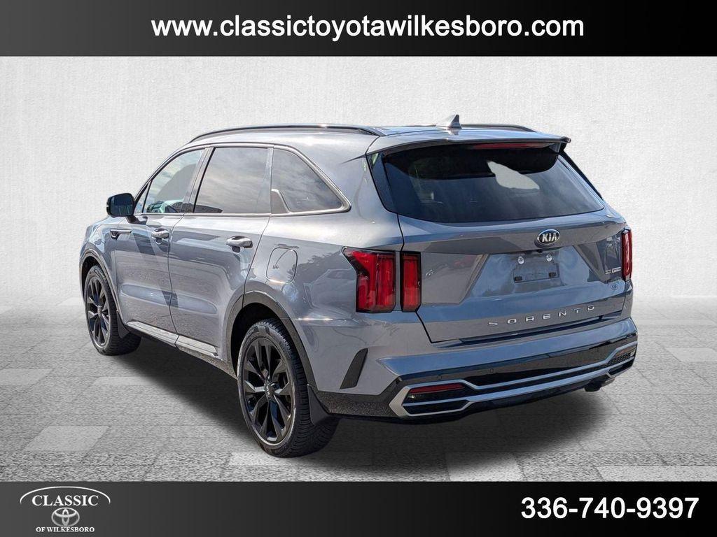 used 2021 Kia Sorento car, priced at $22,498