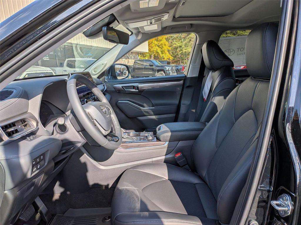 new 2026 Toyota Highlander car, priced at $55,306