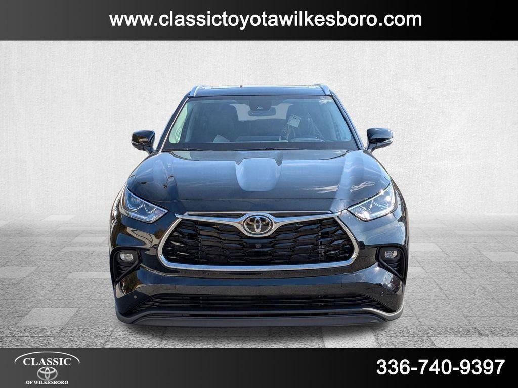 new 2026 Toyota Highlander car, priced at $55,306