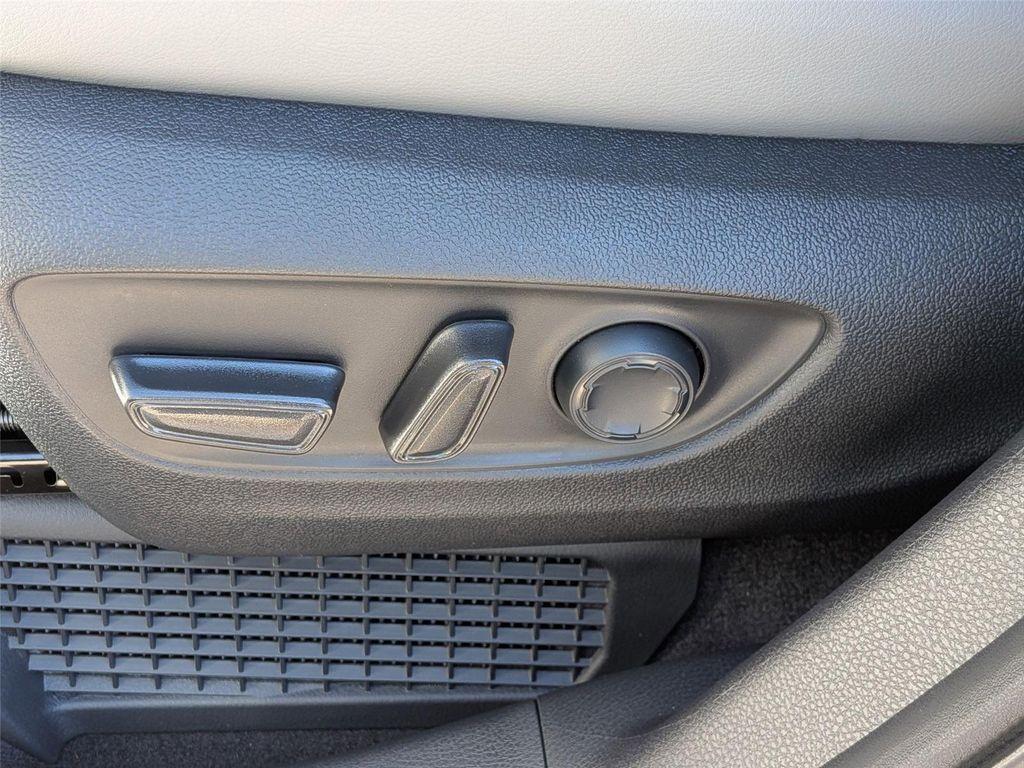 new 2025 Toyota Sienna car, priced at $48,709