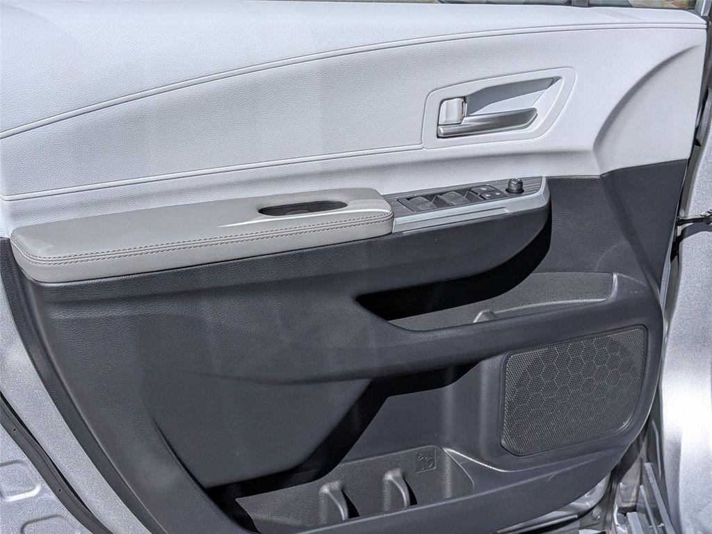 new 2025 Toyota Sienna car, priced at $48,709