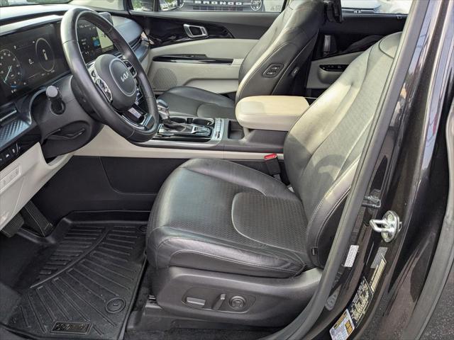 used 2022 Kia Carnival car, priced at $28,798