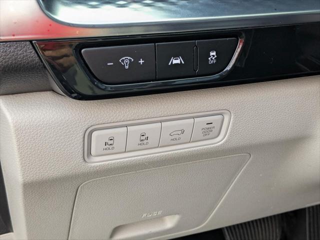 used 2022 Kia Carnival car, priced at $28,798