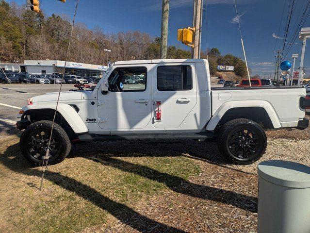 used 2022 Jeep Gladiator car, priced at $30,998
