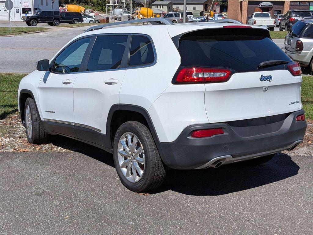used 2014 Jeep Cherokee car, priced at $9,998