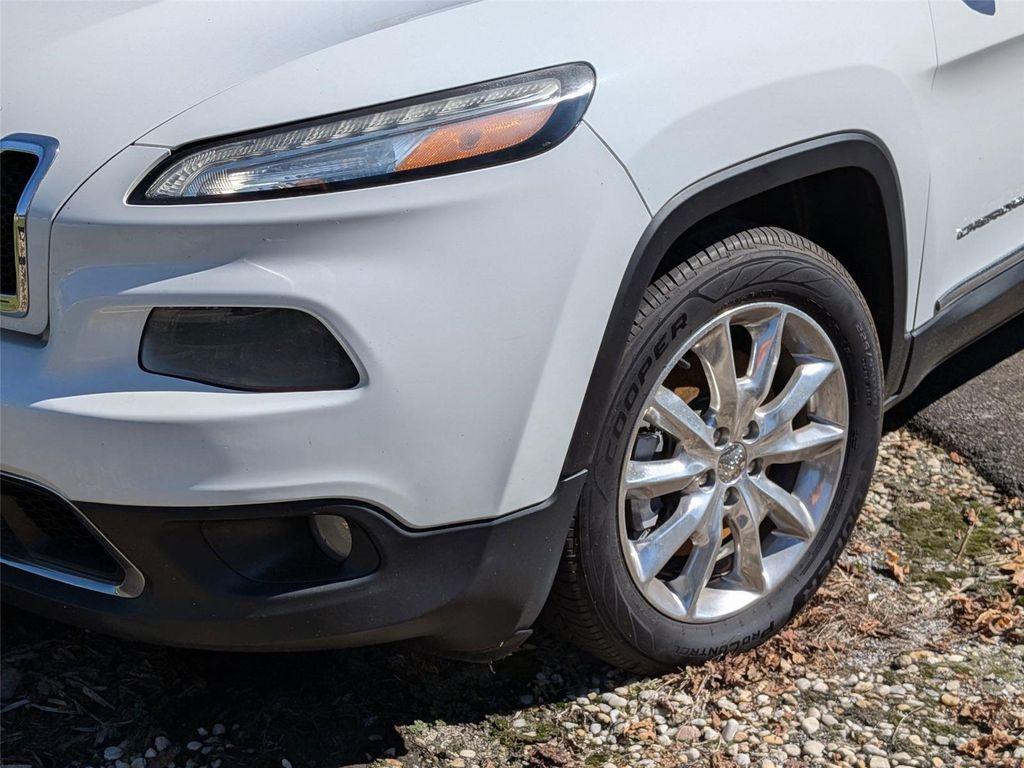 used 2014 Jeep Cherokee car, priced at $9,998