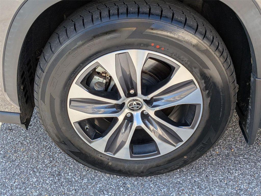 used 2021 Toyota Highlander car, priced at $35,998
