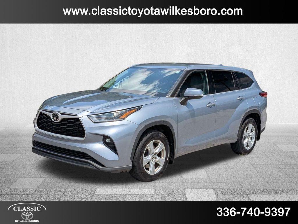 used 2021 Toyota Highlander car, priced at $24,898