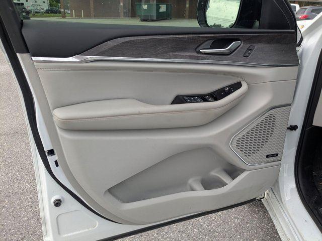 used 2023 Jeep Grand Cherokee car, priced at $40,798