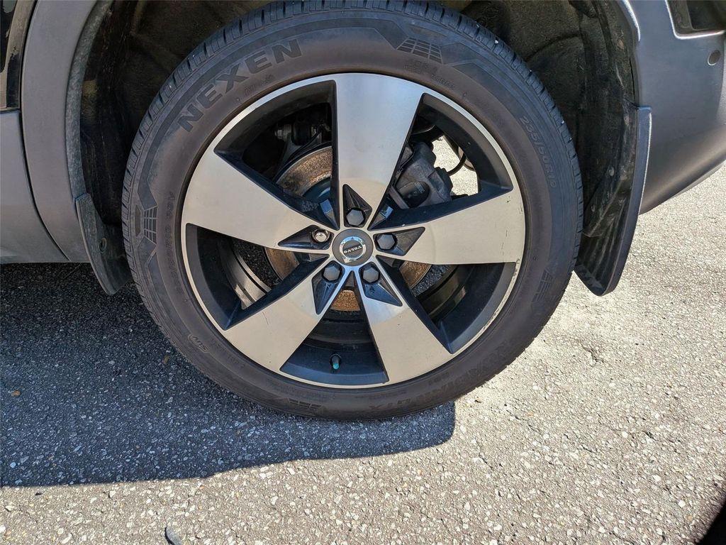 used 2019 Volvo XC40 car, priced at $16,998