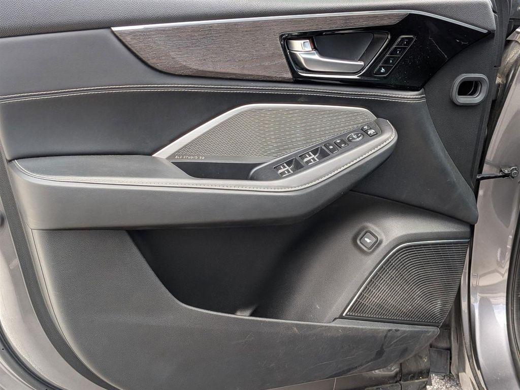 used 2022 Acura MDX car, priced at $30,998