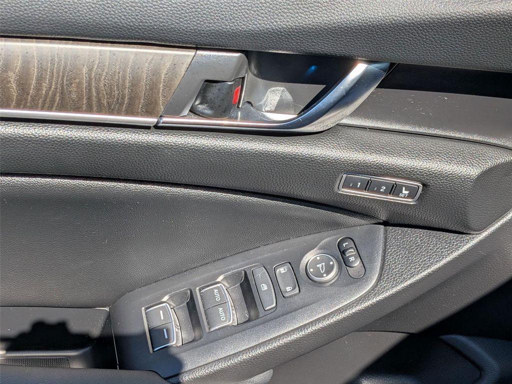 used 2022 Honda Accord Hybrid car, priced at $21,498