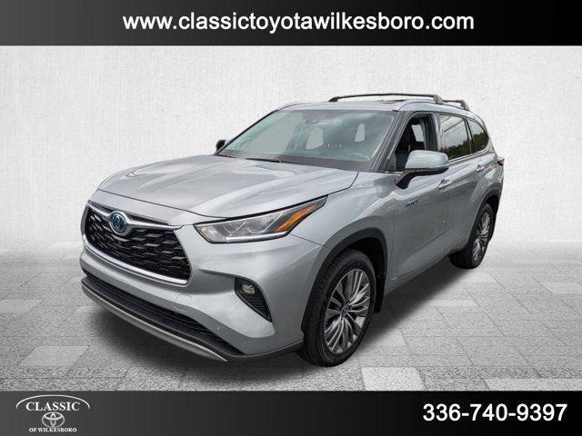 used 2021 Toyota Highlander Hybrid car, priced at $44,798