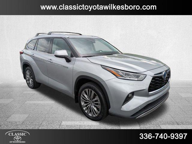 used 2021 Toyota Highlander Hybrid car, priced at $44,798