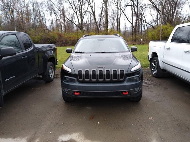 used 2015 Jeep Cherokee car, priced at $15,899