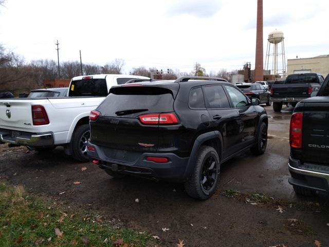 used 2015 Jeep Cherokee car, priced at $15,899